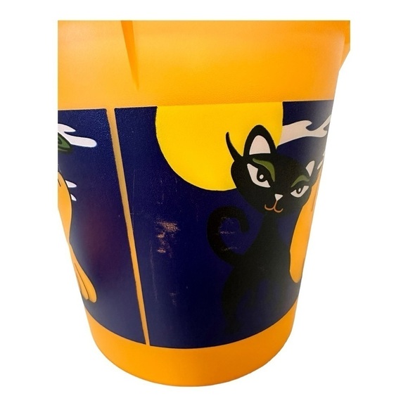 Tupperware Vintage 5qt. Halloween Bucket w/Lid & Handle - Picture 10 of 12